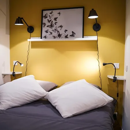 Charming Apartment Near Notre-Dame-2